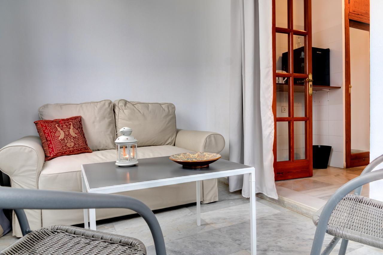 Hostal Alegre Nerja Εξωτερικό φωτογραφία